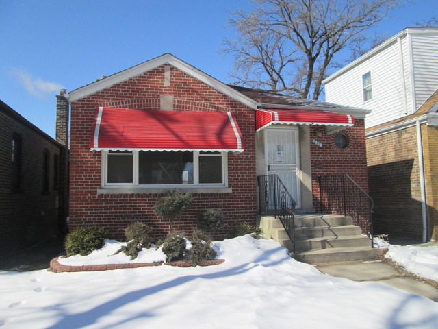 9846 S Dobson Ave, Chicago, IL 60628 photo 1