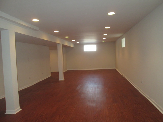 9846 S Dobson Ave, Chicago, IL 60628 photo 12