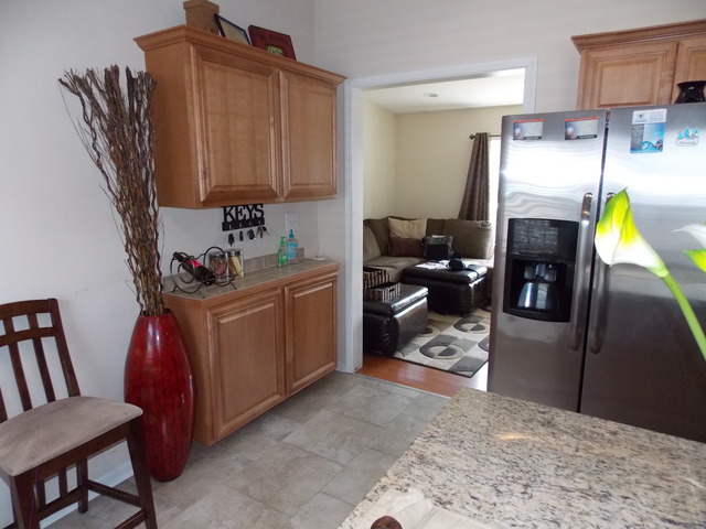 155 N Mclean Blvd, Elgin, IL 60123 photo 5