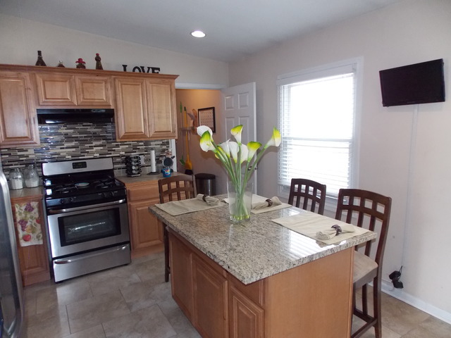 155 N Mclean Blvd, Elgin, IL 60123 photo 3