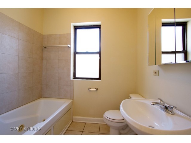 1942 E 74th St #2B, Chicago, IL 60649 photo 10