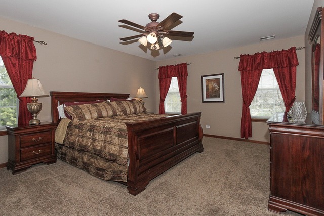 1543 Old Barn Rd, Bartlett, IL 60103 photo 13