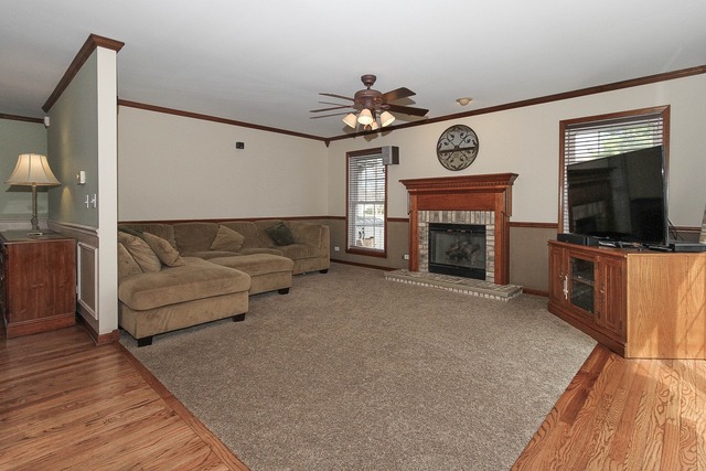 1543 Old Barn Rd, Bartlett, IL 60103 photo 6