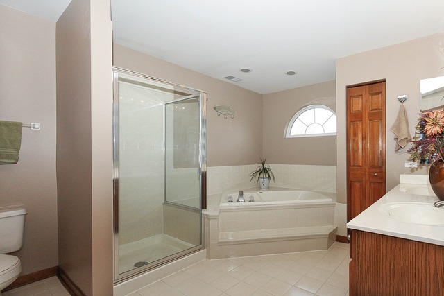 1543 Old Barn Rd, Bartlett, IL 60103 photo 14