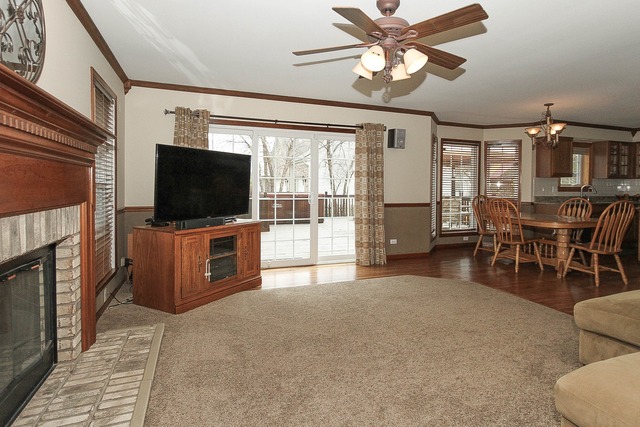 1543 Old Barn Rd, Bartlett, IL 60103 photo 11