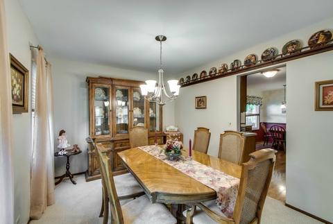 1210 Old Mill Ln, Algonquin, IL 60102 photo 8