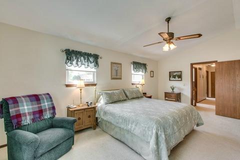 1210 Old Mill Ln, Algonquin, IL 60102 photo 10