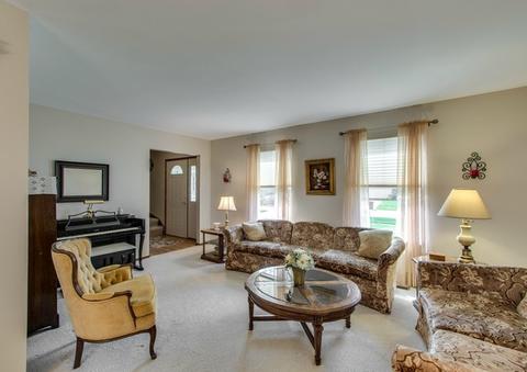 1210 Old Mill Ln, Algonquin, IL 60102 photo 6