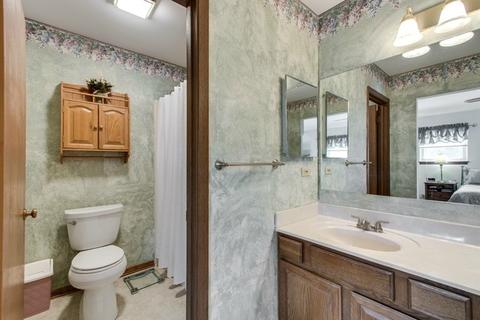 1210 Old Mill Ln, Algonquin, IL 60102 photo 11