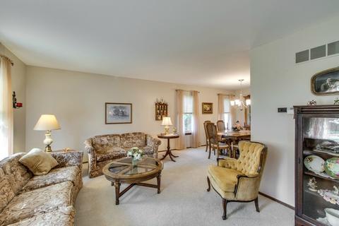 1210 Old Mill Ln, Algonquin, IL 60102 photo 7