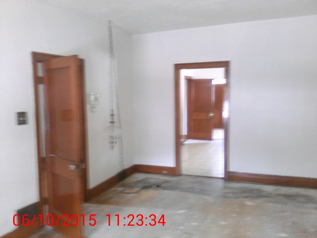 135 E 117th Pl, Chicago, IL 60628 photo 2