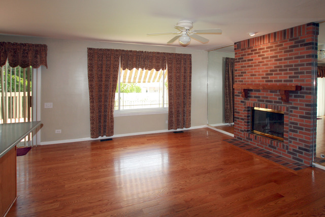 437 Snow Drift Cir, Bartlett, IL 60103 photo 3
