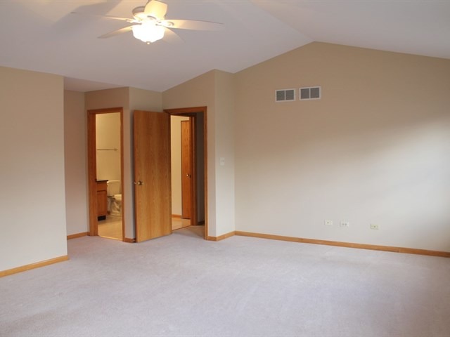 3060 Anton Cir, Aurora, IL 60504 photo 12