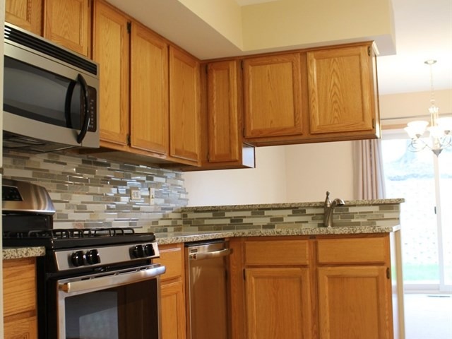 3060 Anton Cir, Aurora, IL 60504 photo 7