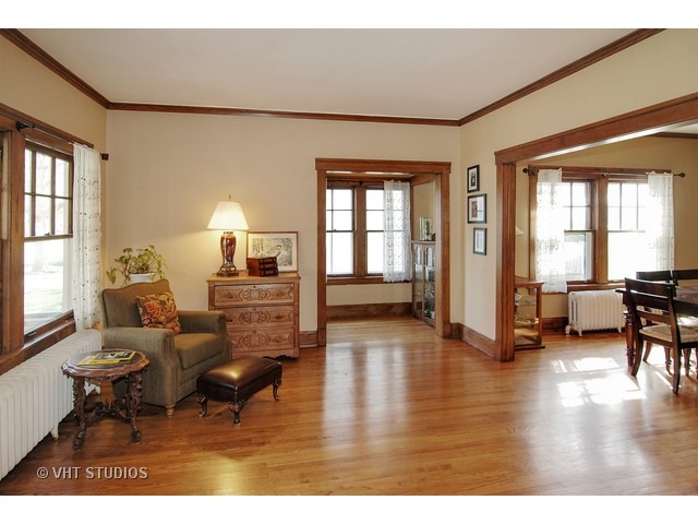 385 Herrick Rd, Riverside, IL 60546 photo 3