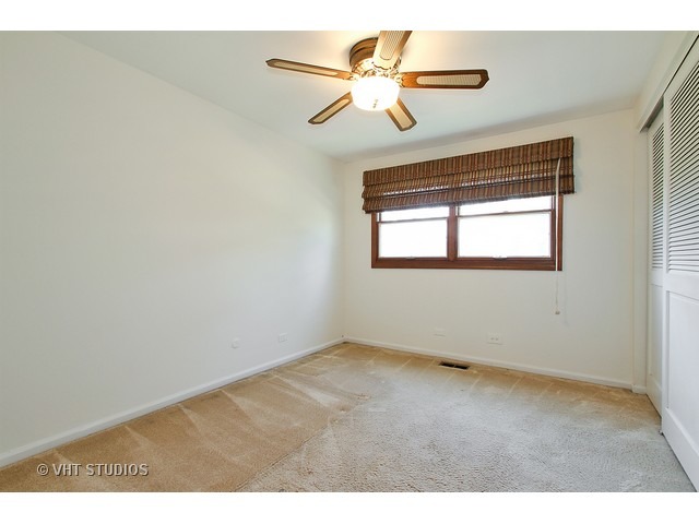 3523 Maple Leaf Dr, Glenview, IL 60026 photo 11