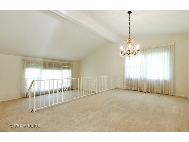 3523 Maple Leaf Dr, Glenview, IL 60026 photo 3