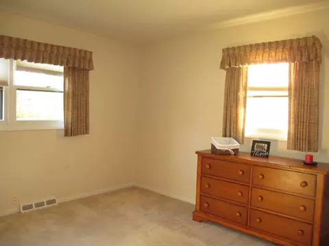 1321 Centennial Dr, Peru, IL 61354 photo 9