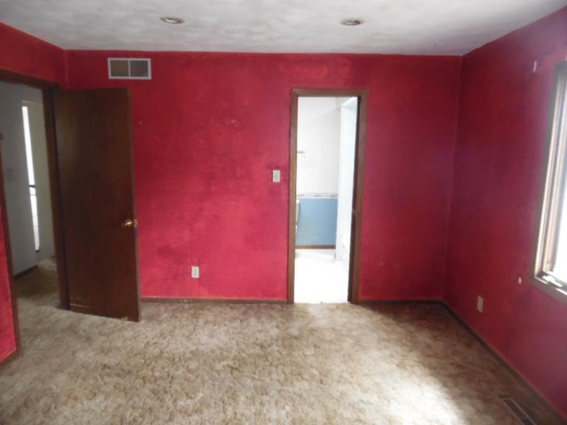 6451 Barkridge Rd, Roscoe, IL 61073 photo 12
