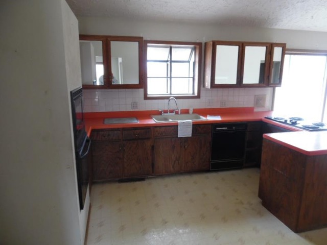 6451 Barkridge Rd, Roscoe, IL 61073 photo 8