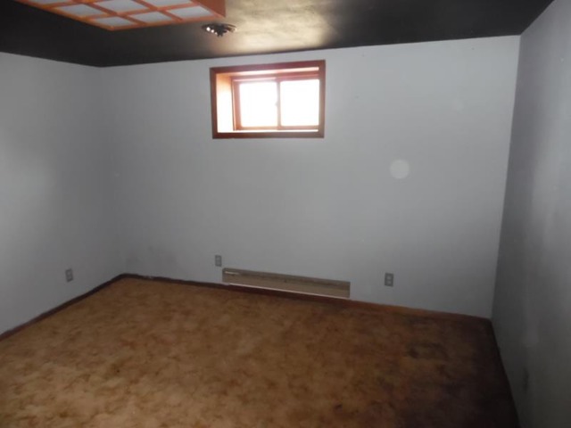 6451 Barkridge Rd, Roscoe, IL 61073 photo 15
