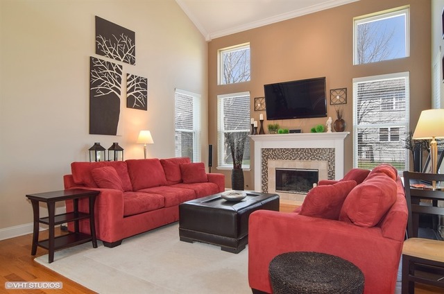 6070 Florence Dr, Hoffman Estates, IL 60192 photo 8
