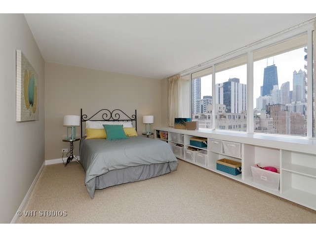 1 E Schiller St #19a, Chicago, IL 60610 photo 10