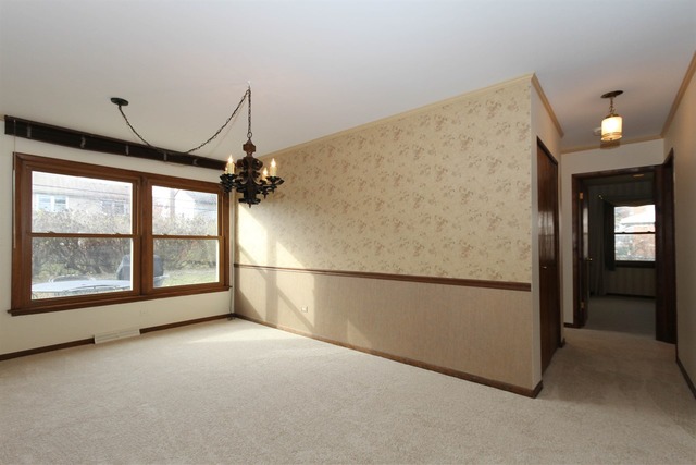 1490 Webster Ln, Des Plaines, IL 60018 photo 6