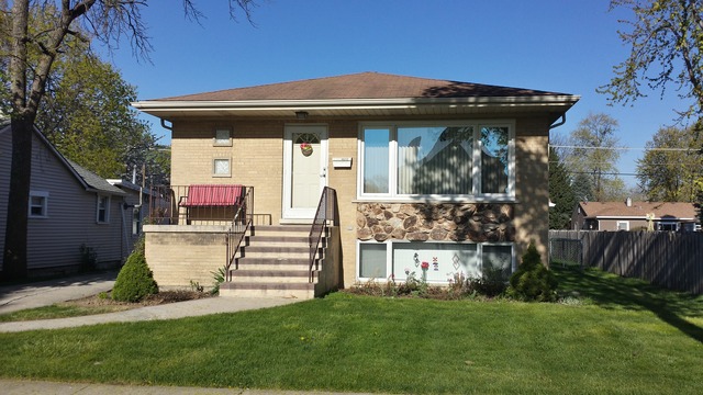 4612 Deyo Ave, Brookfield, IL 60513 photo 1