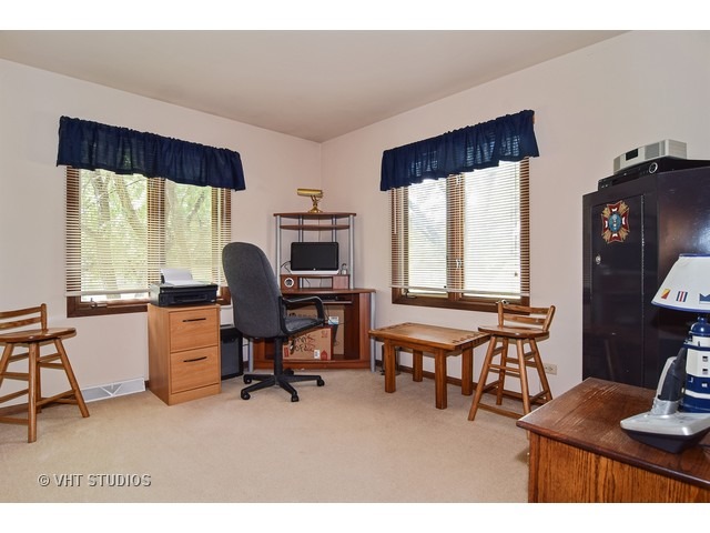 611 W North Ave, Bartlett, IL 60103 photo 10