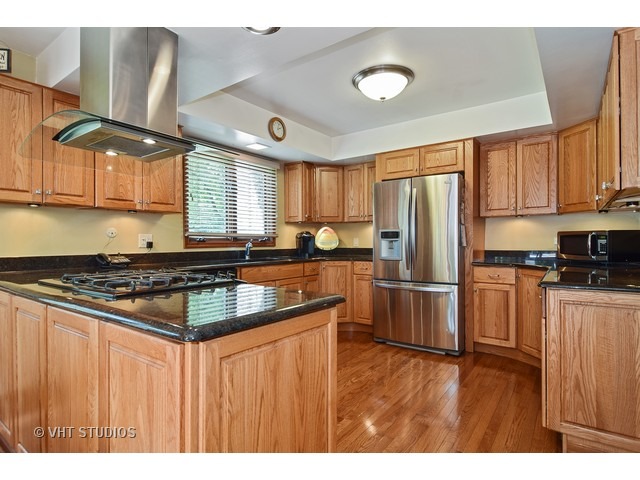 611 W North Ave, Bartlett, IL 60103 photo 4