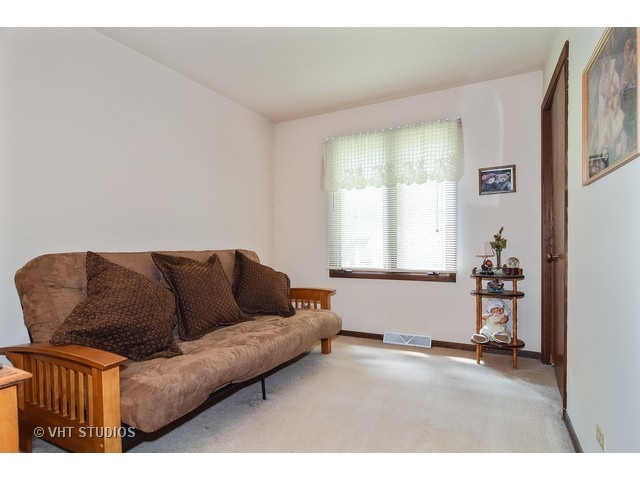 611 W North Ave, Bartlett, IL 60103 photo 13
