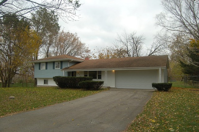 9519 S Carls Dr, Plainfield, IL 60585 photo 1