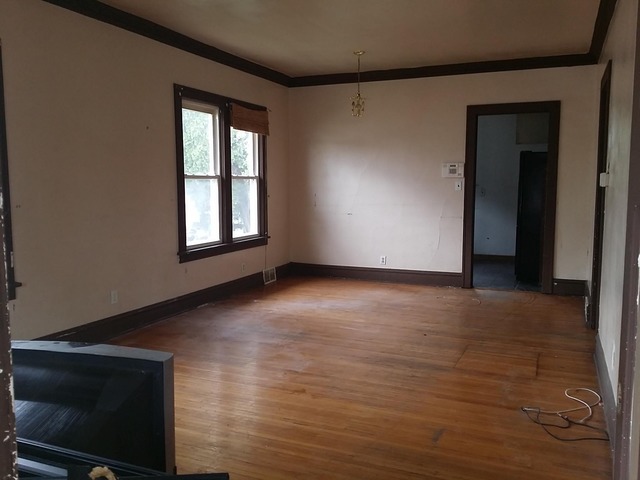 1042 Morton Ave, Elgin, IL 60120 photo 13
