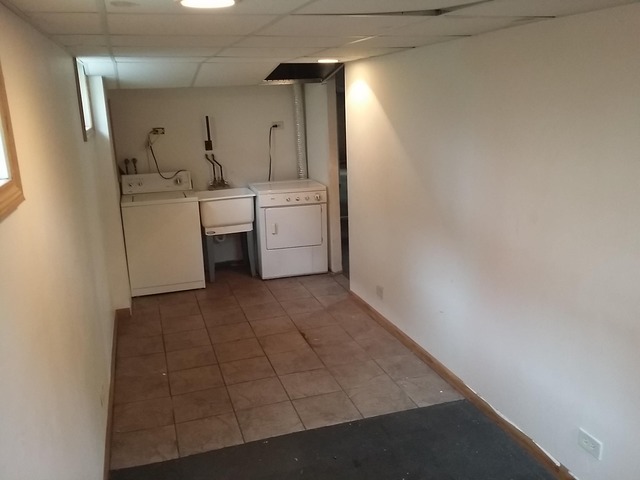 1042 Morton Ave, Elgin, IL 60120 photo 7