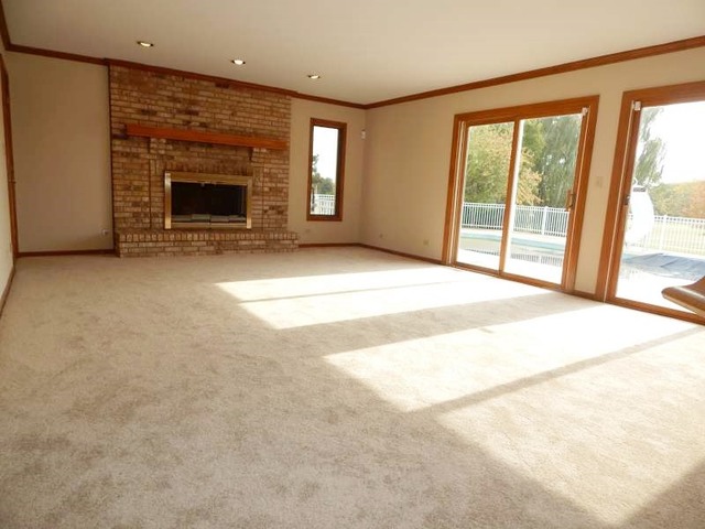 24159 Brancaster Dr, Naperville, IL 60564 photo 5