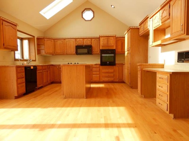 24159 Brancaster Dr, Naperville, IL 60564 photo 7