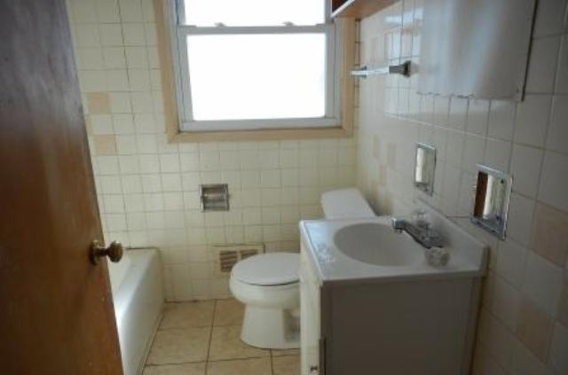 8704 44th Pl, Lyons, IL 60534 photo 8
