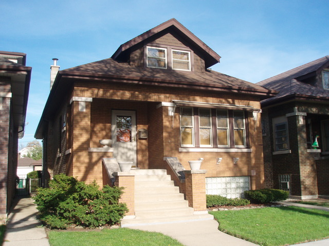 1923 Maple Ave, Berwyn, IL 60402 photo 1
