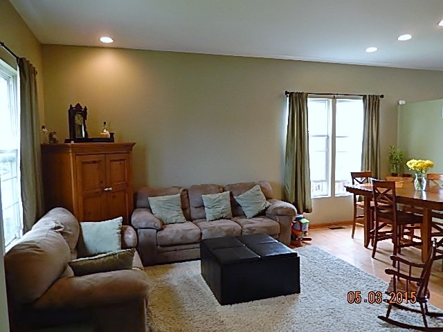 2346 Nantucket Ln, Elgin, IL 60123 photo 1