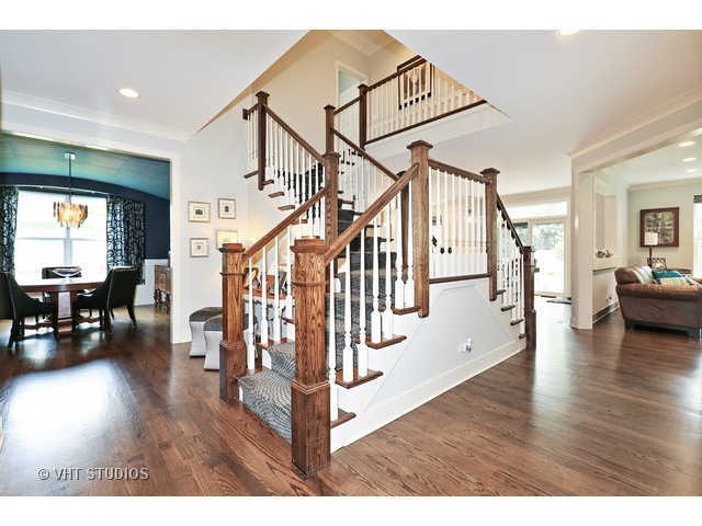286 E Crescent Ave, Elmhurst, IL 60126 photo 8