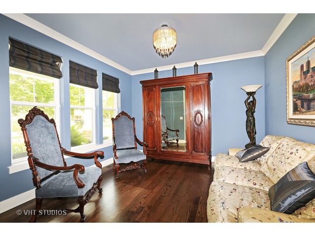 286 E Crescent Ave, Elmhurst, IL 60126 photo 6