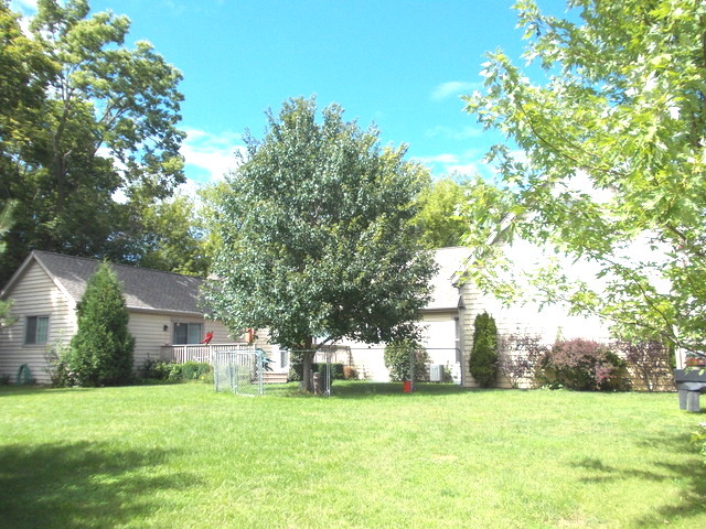 2311 Fox Bluff Ln, Spring Grove, IL 60081 photo 16