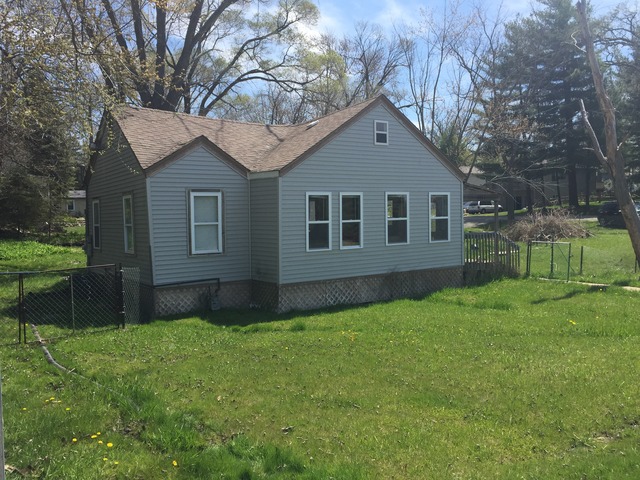 3614 E Lake Shore Dr, Wonder Lake, IL 60097 photo 2