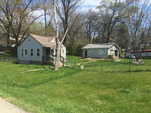 3614 E Lake Shore Dr, Wonder Lake, IL 60097 photo 3