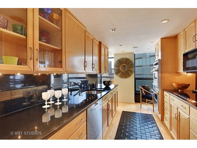 360 E Randolph St #3203, Chicago, IL 60601 photo 8