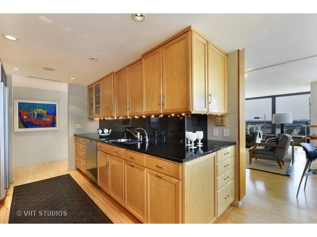 360 E Randolph St #3203, Chicago, IL 60601 photo 9