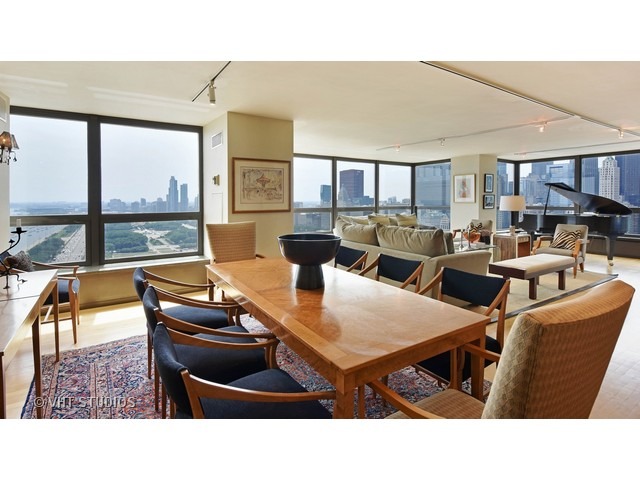 360 E Randolph St #3203, Chicago, IL 60601 photo 13
