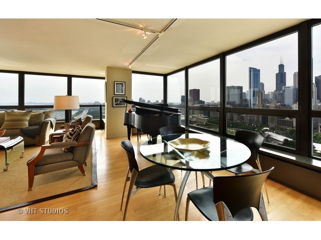 360 E Randolph St #3203, Chicago, IL 60601 photo 5