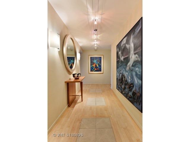 360 E Randolph St #3203, Chicago, IL 60601 photo 2